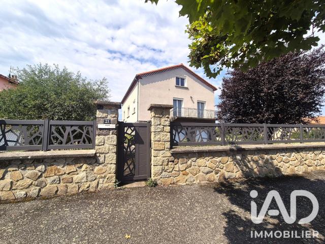Maison 13 pièces 260 m²