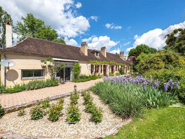 Maison 13 pièces 264 m²