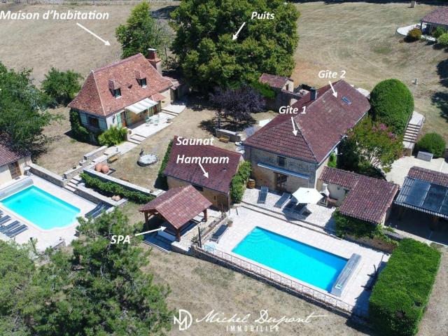 Maison 13 pièces 270 m²