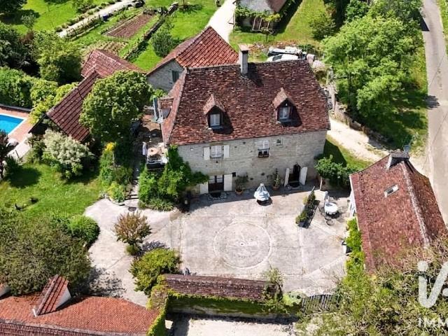 Maison 13 pièces 270 m²