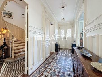 Maison 13 pièces 278 m²