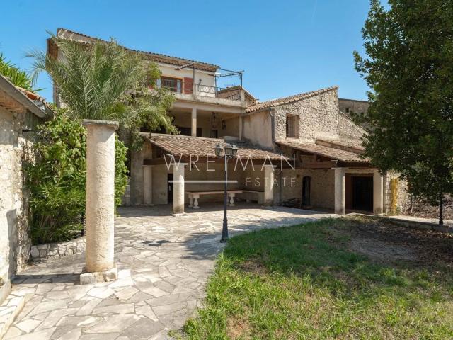 Maison 13 pièces 280 m²