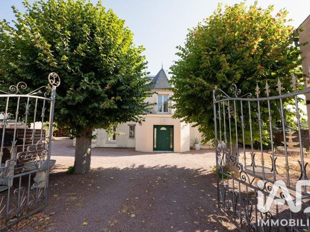 Maison 13 pièces 280 m²