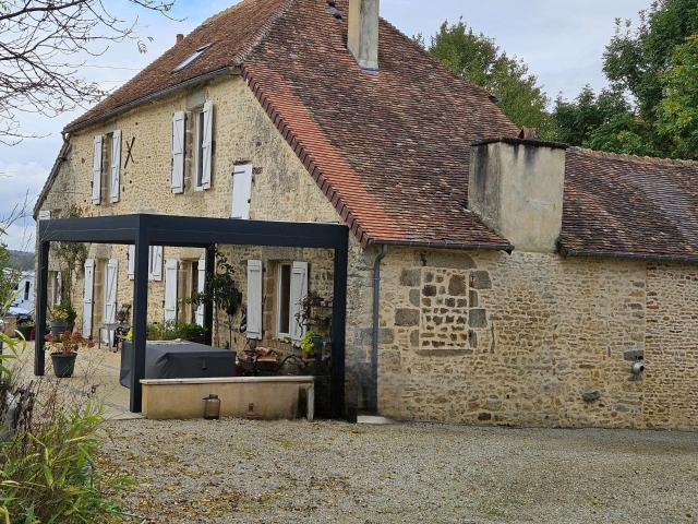 Maison 13 pièces 281 m²
