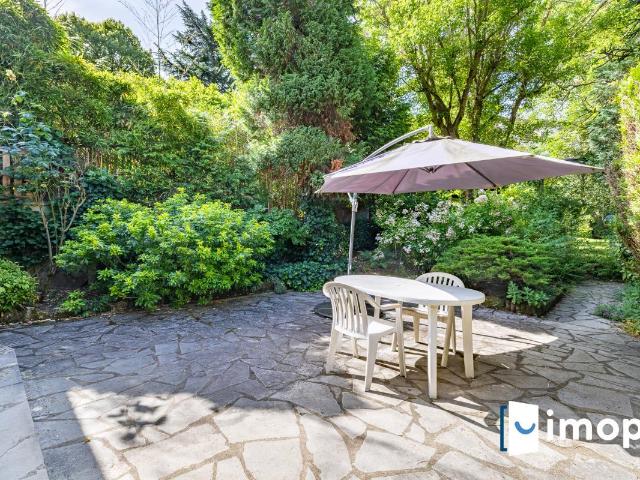 Maison 13 pièces 213 m²