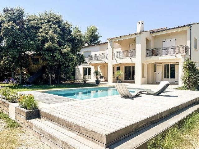 Maison 13 pièces 215 m²