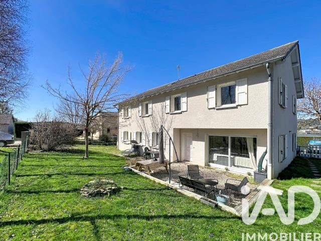 Maison 13 pièces 229 m²