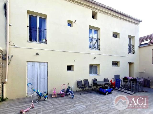 Maison 13 pièces 230 m²