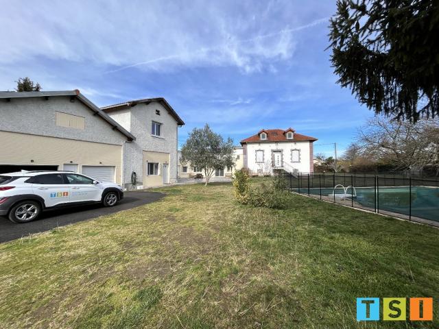 Maison 13 pièces 340 m²