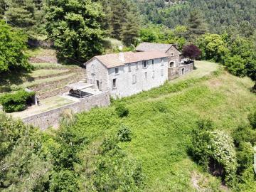 Maison 13 pièces 273 m²