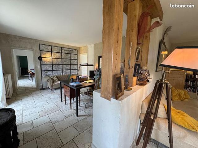 Maison 13 pièces 350 m²