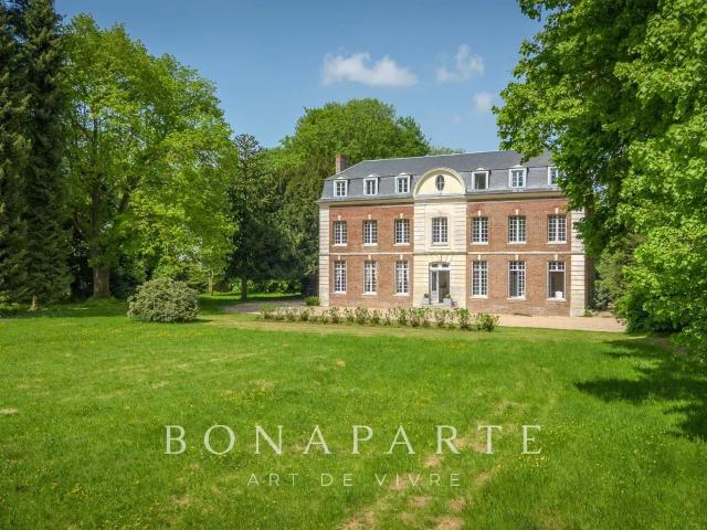 Maison 13 pièces 350 m²