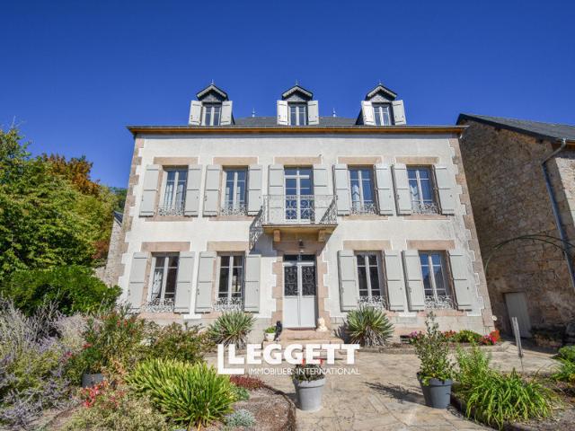 Maison 12 pièces 300 m²