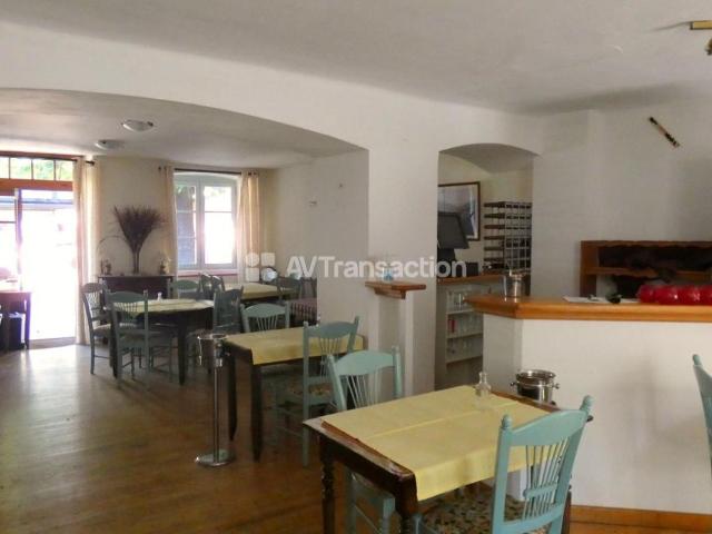 Maison 13 pièces 354 m²