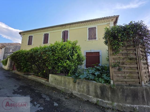 Maison 13 pièces 371 m²