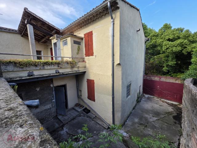 Maison 13 pièces 371 m²