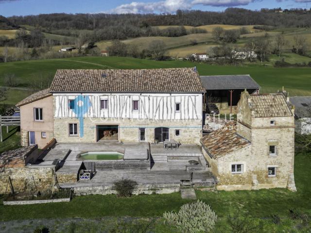 Maison 13 pièces 431 m²