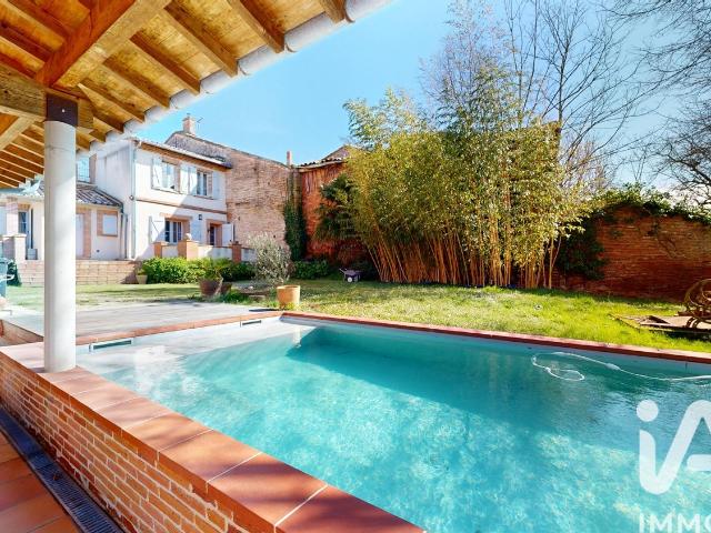 Maison 13 pièces 343 m²