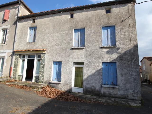 Maison 13 pièces 300 m²