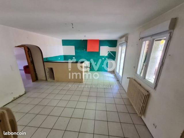 Maison 13 pièces 307 m²