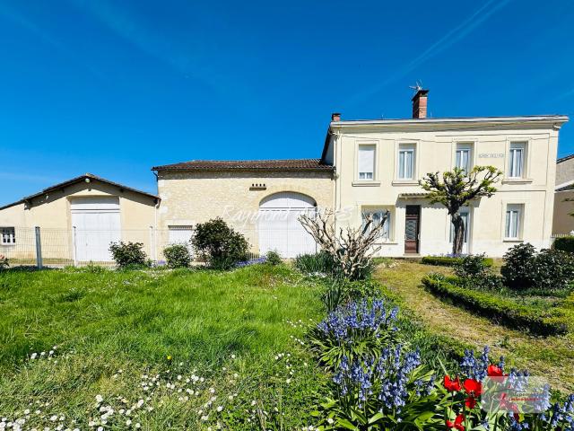 Maison 13 pièces 310 m²