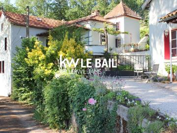 Maison 13 pièces 315 m²