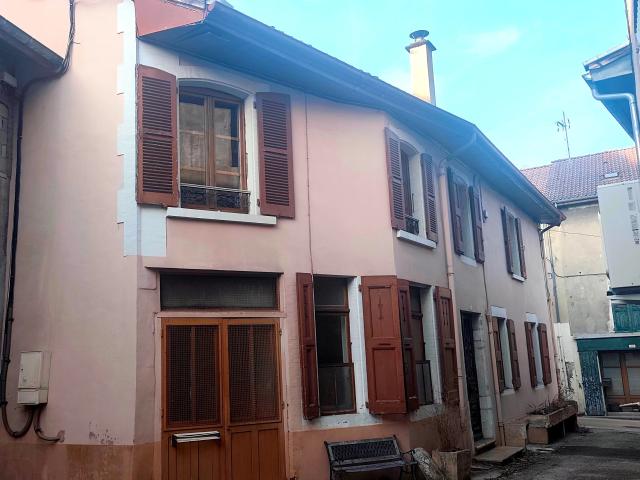 Maison 13 pièces 322 m²