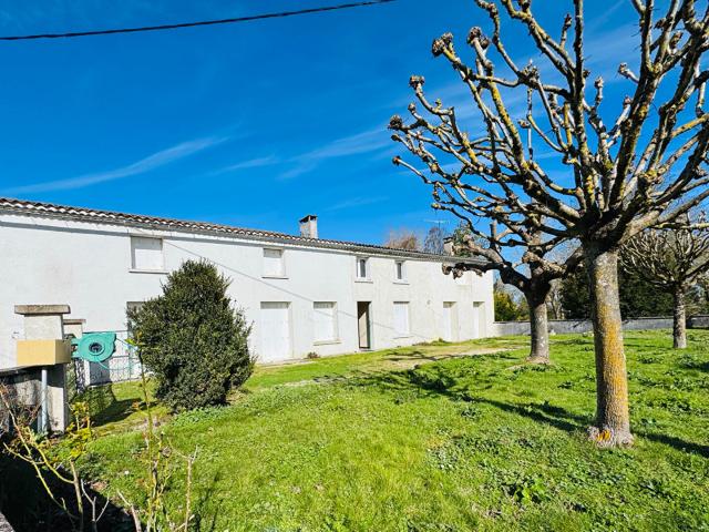 Maison 13 pièces 329 m²