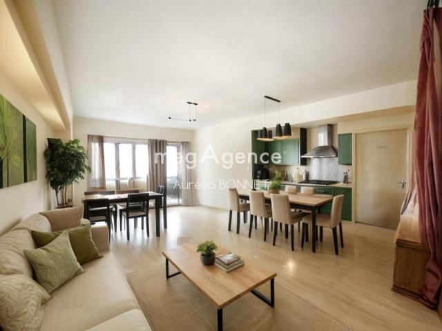 Maison 13 pièces 330 m²