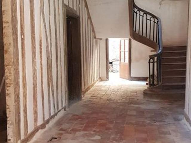 Maison 13 pièces 330 m²