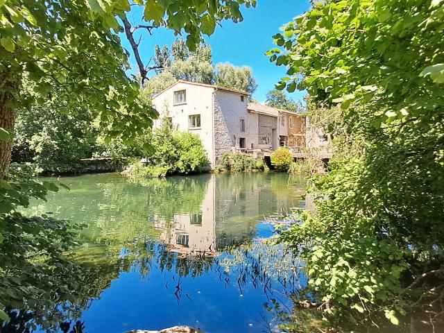 Maison 13 pièces 338 m²