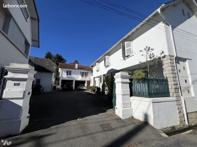 Maison 13 pièces 338 m²