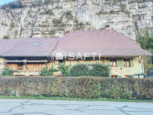 Maison 13 pièces 440 m²
