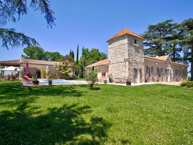 Maison 13 pièces 444 m²