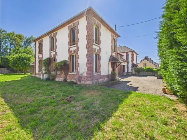 Maison 13 pièces 450 m²