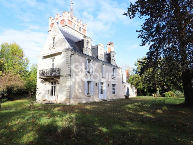 Maison 13 pièces 451 m²