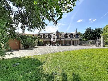 Maison 13 pièces 498 m²