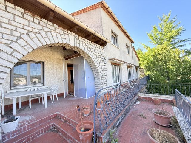 Maison 13 pièces 403 m²