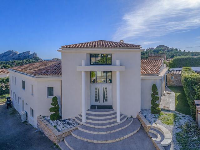 Maison 13 pièces 400 m²