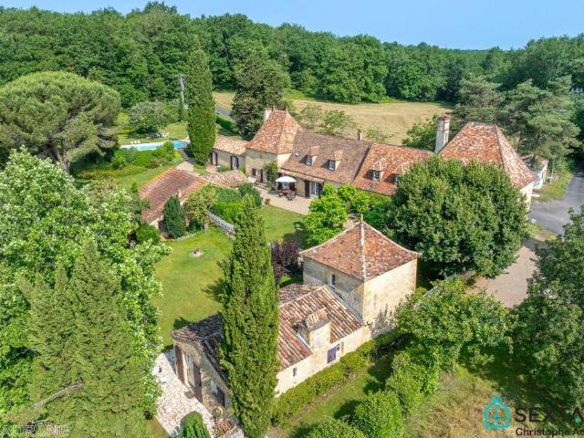 Maison 13 pièces 404 m²