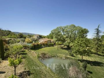 Maison 13 pièces 405 m²