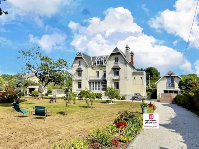 Maison 13 pièces 425 m²