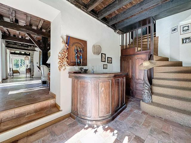 Maison 13 pièces 426 m²