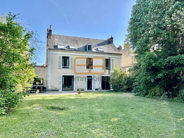 Maison 13 pièces 432 m²