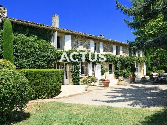 Maison 13 pièces 434 m²