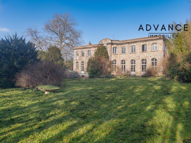 Maison 13 pièces 435 m²