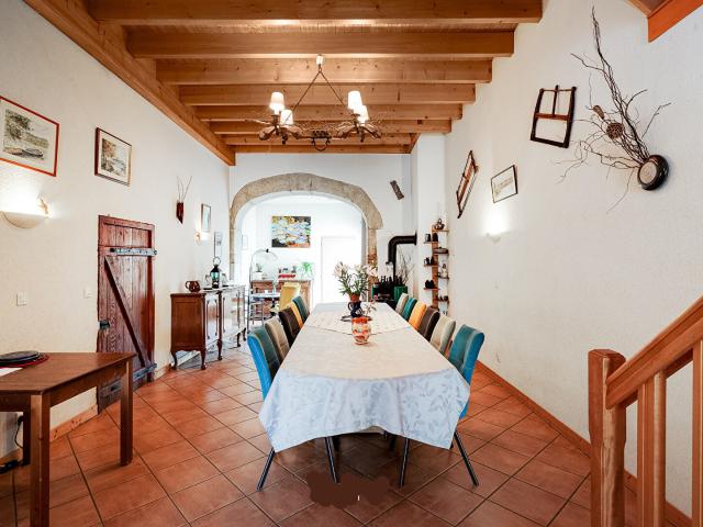 Maison 13 pièces 548 m²