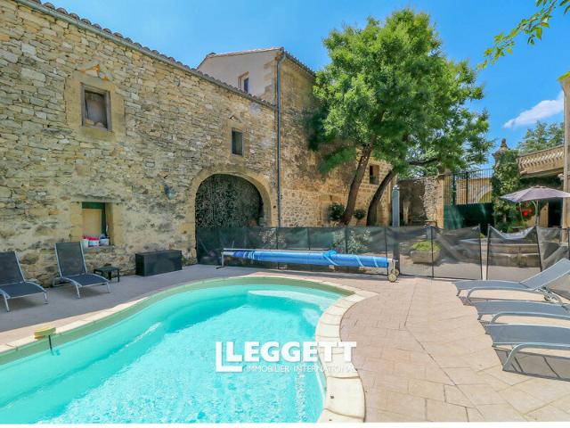 Maison 13 pièces 548 m²
