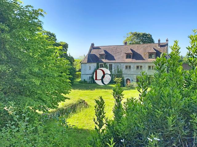 Maison 13 pièces 560 m²