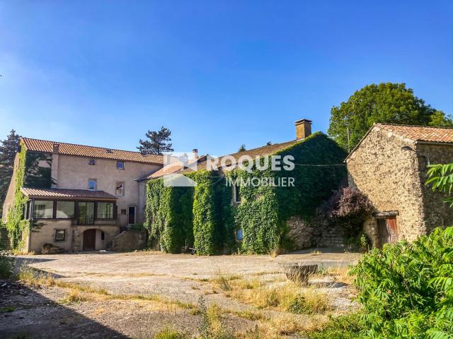 Maison 13 pièces 568 m²